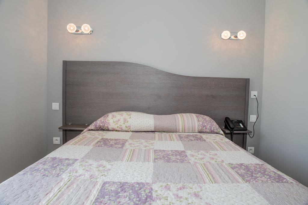 Annexe Hotel De La Gare Хендае Екстериор снимка