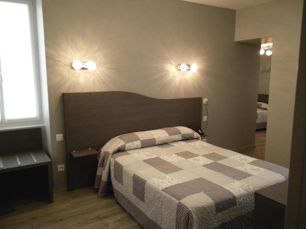 Annexe Hotel De La Gare Хендае Екстериор снимка