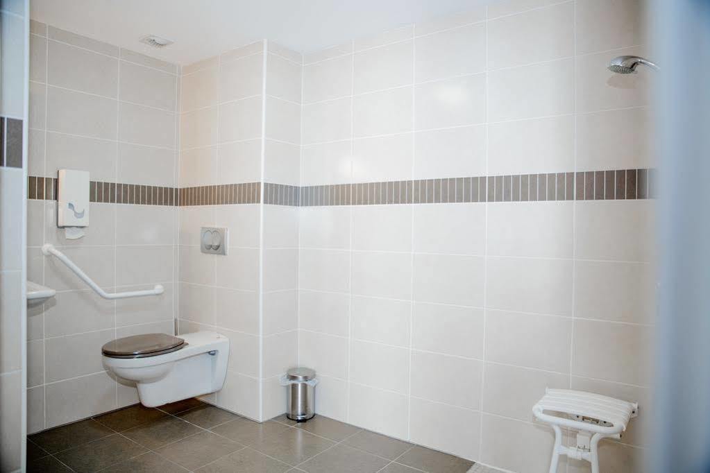 Annexe Hotel De La Gare Хендае Екстериор снимка